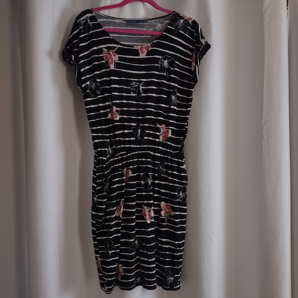 Apt. 9 floral summer dress Medium